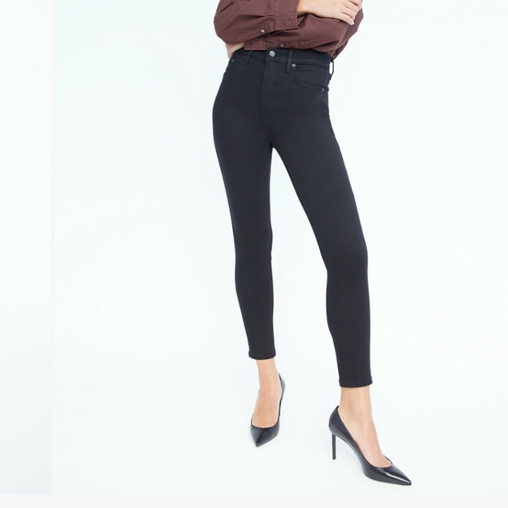 NWT Aritzia Denim Forum Lola High Rise Skinny Jeans in Stay Black